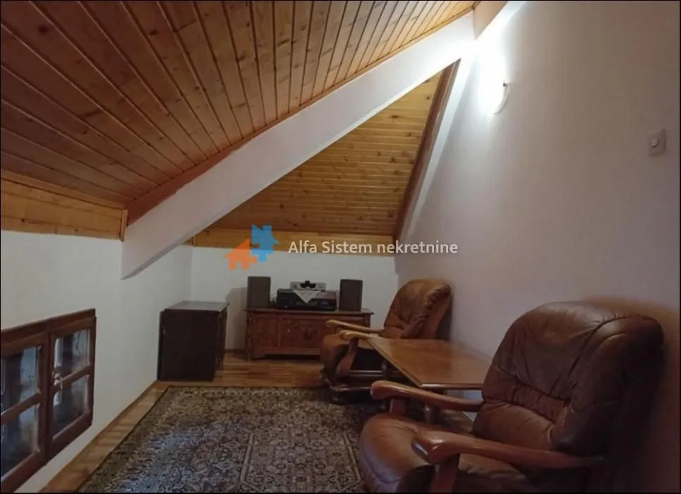 Izdavanje, kuća, 330m², Savski Venac, Beograd