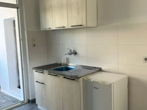 Izdavanje, dvosoban stan, 70m², Centar, Podgorica - image 2