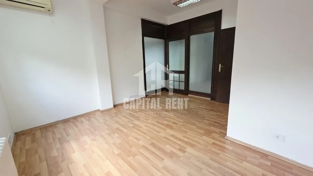 Rent, office space, 45m², Savski Venac, Beograd
