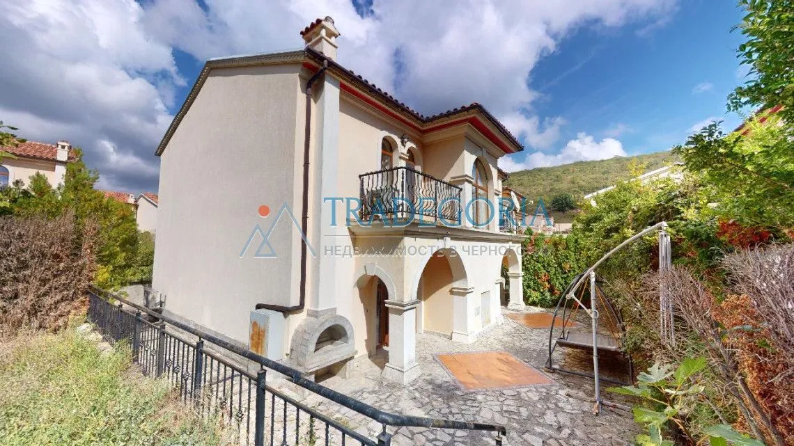 Prodaja, kuća, 217m², Zeleni, Rožaje