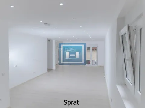 Prodaja, stan, 221m², Stari Grad, Beograd - image 9