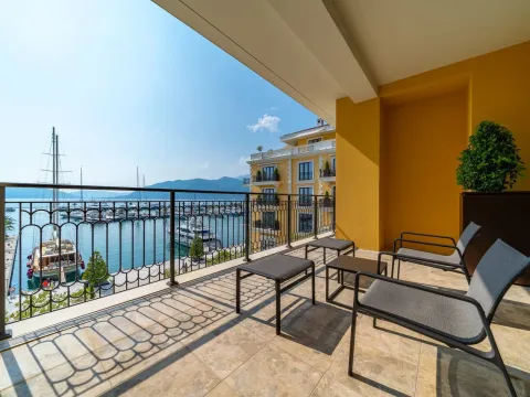 Prodaja, dvosoban stan, 178m², Porto Montenegro, Tivat - image 11