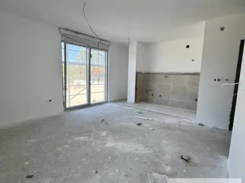 Stan in Stari Banovci