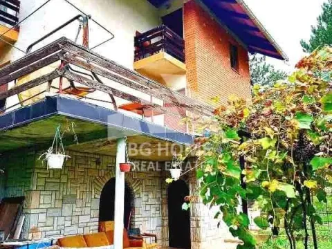 Prodaja, kuća, 213m², Centar, Čajetina - image 15