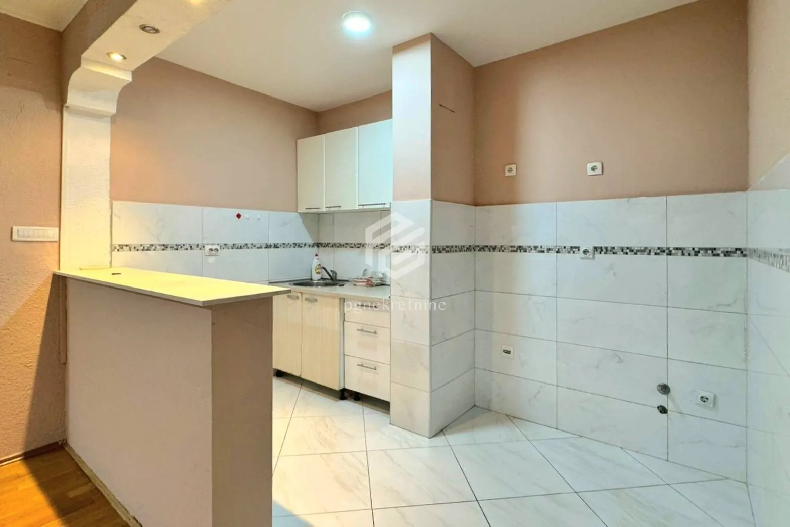 Rent, two bedroom apartment, 69m², Pobrežje, Podgorica