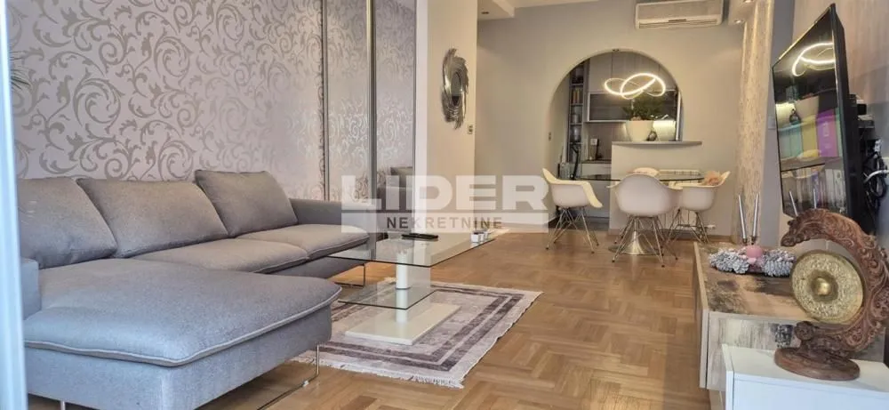 Izdavanje, dvosoban stan, 54m², Crveni Krst, Beograd