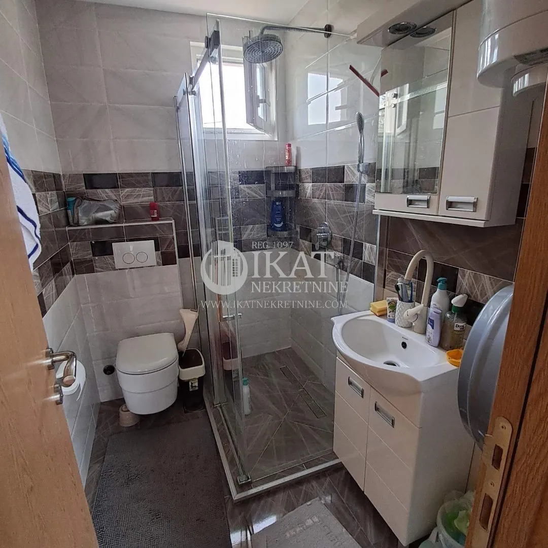 Prodaja, kuća, 250m², Grocka, Beograd