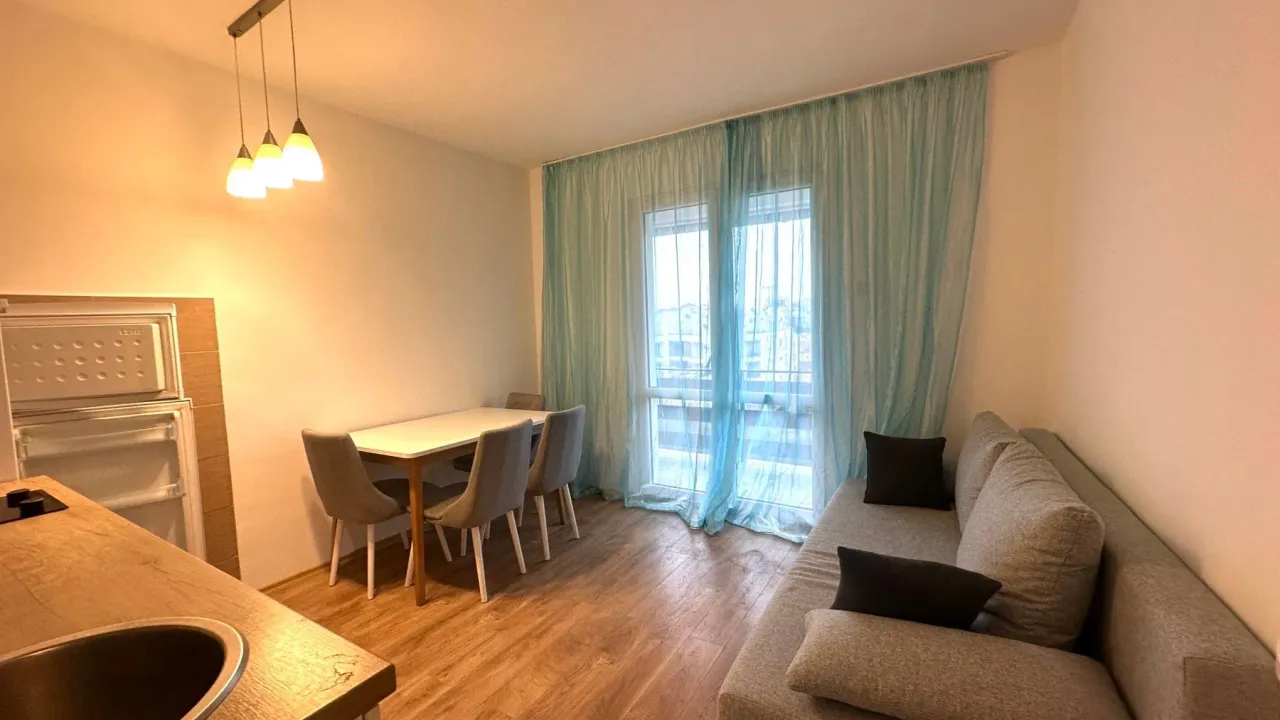 Izdavanje, jednosoban stan, 40m², Podkošljun, Budva