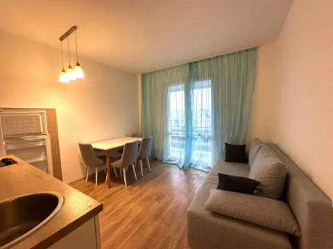 Izdavanje, jednosoban stan, 40m², Podkošljun, Budva - image 1