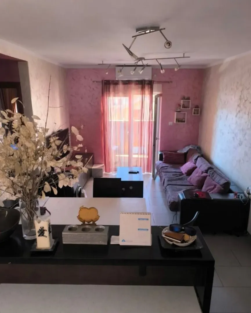 Prodaja, dvosoban stan, 47m², Kalimanj, Tivat