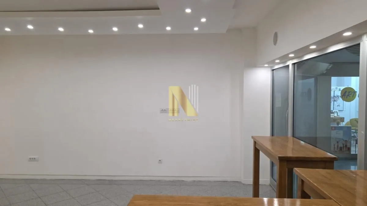 Rent, office space, 40m², Centar, Novi Sad