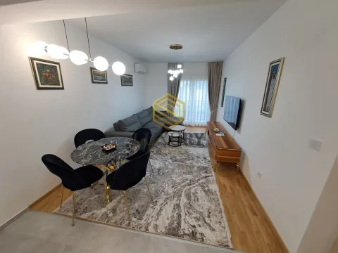 Rent, two bedroom apartment, 650m², Stara Varoš, Podgorica - image 5
