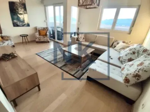 Izdavanje, jednosoban stan, 54m², City Kvart, Podgorica - image 3