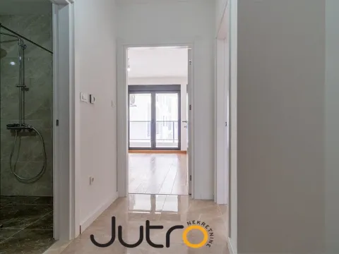 Rent, one bedroom apartment, 56m², Tološka šuma, Podgorica - image 4