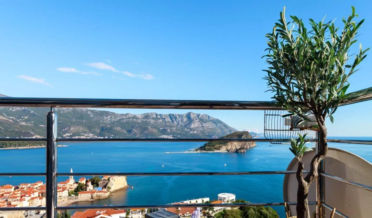 Sale, three bedroom apartment, 129m², Vidikovac, Budva
