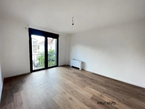 Prodaja, kuća, 233m², Čukarica, Beograd - image 16