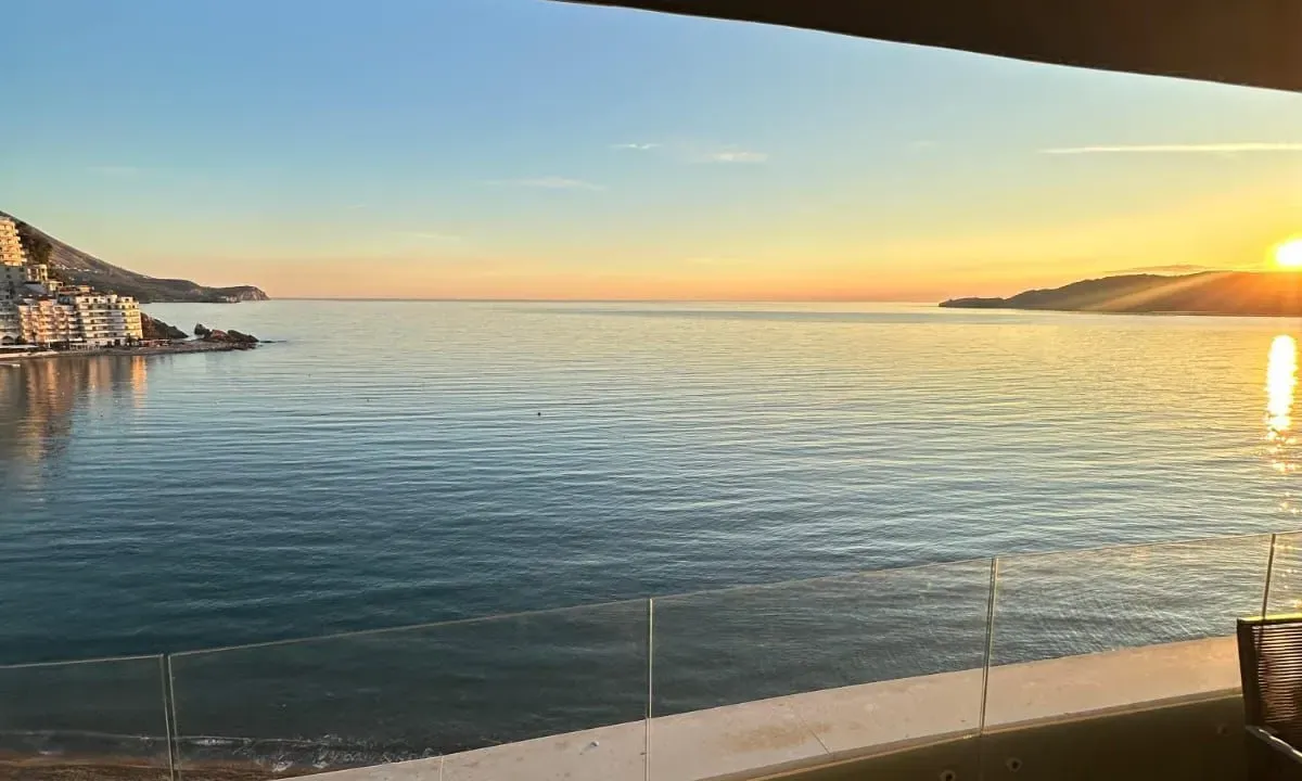 Prodaja, jednosoban stan, 51m², Rafailovići, Budva