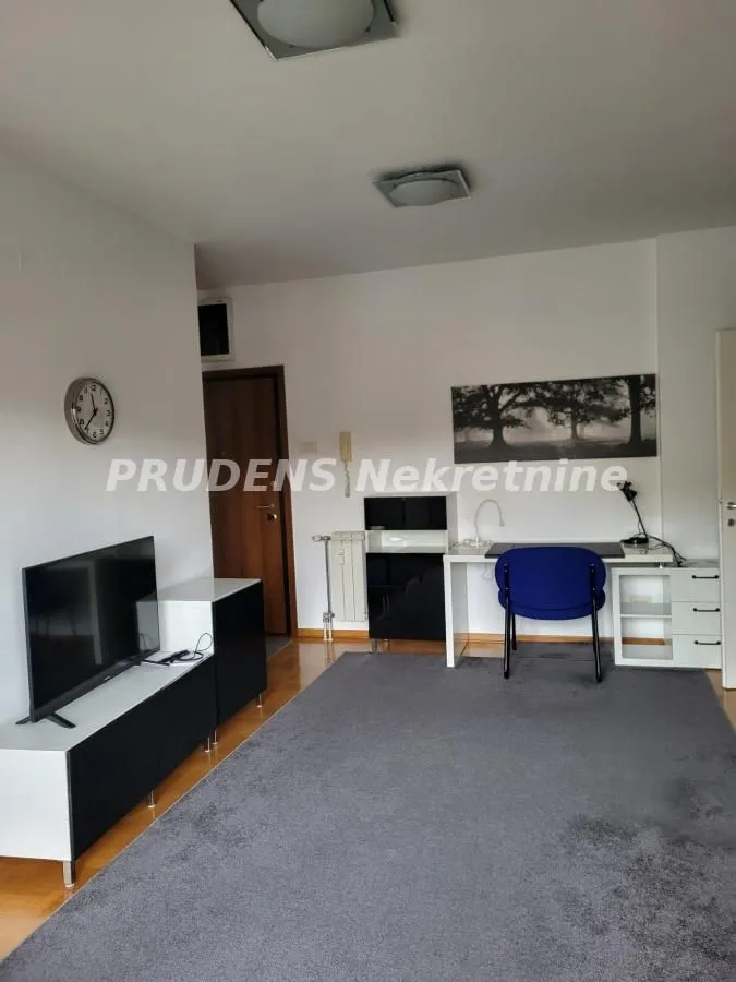 Prodaja, dvosoban stan, 59m², Vračar Sve Podlokacije, Beograd