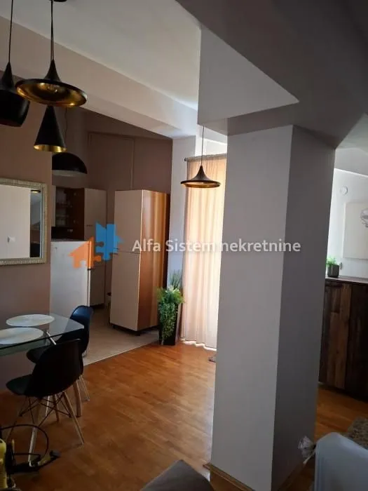 Izdavanje, dvosoban stan, 70m², Fon (Fon - Bilećka), Voždovac Sve Podlokacije