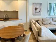 Izdavanje, dvosoban stan, 92m², Luštica Bay, Tivat - image 2