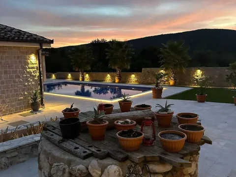 Sale, house, 251m², Radanovići, Kotor - image 3