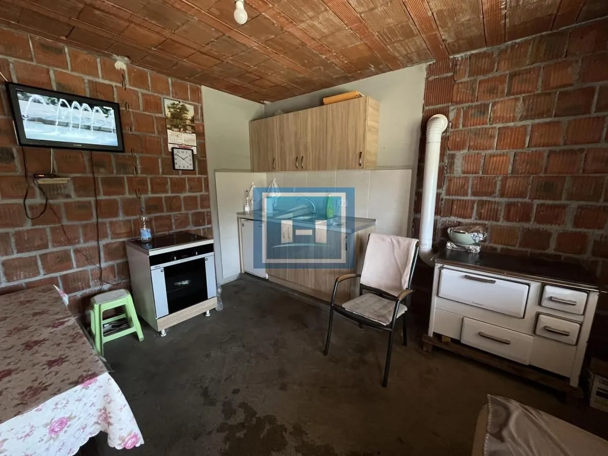 Prodaja, kuća, 271m², Šantarovac, Jagodina
