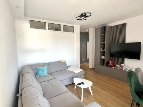 Sale, three bedroom apartment, 60m², Vračar Sve Podlokacije, Beograd - image 6