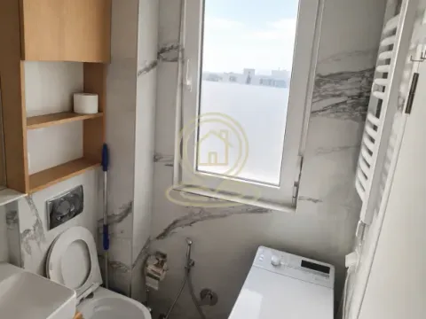 Izdavanje, trosoban stan, 56m², Stari Grad, Beograd - image 12