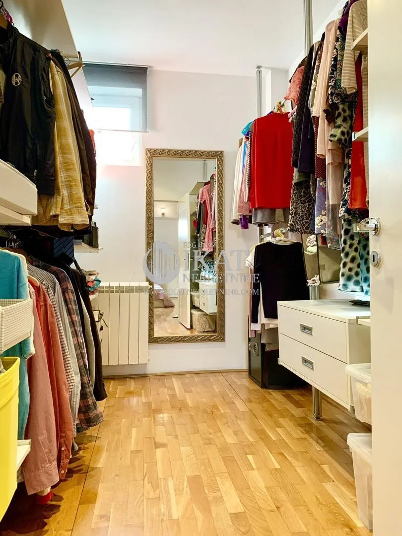 Sale, four bedroom apartment, 157m², Lion, Zvezdara Sve Podlokacije