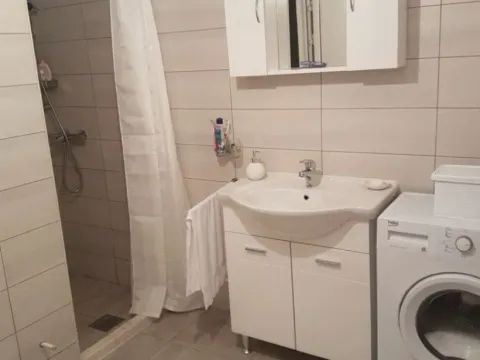 Izdavanje, dvosoban stan, 100m², Polje, Bar - image 7