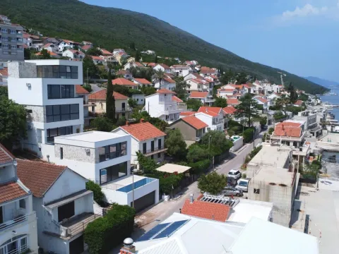 Sale, house, 200m², Krašići, Tivat - image 3