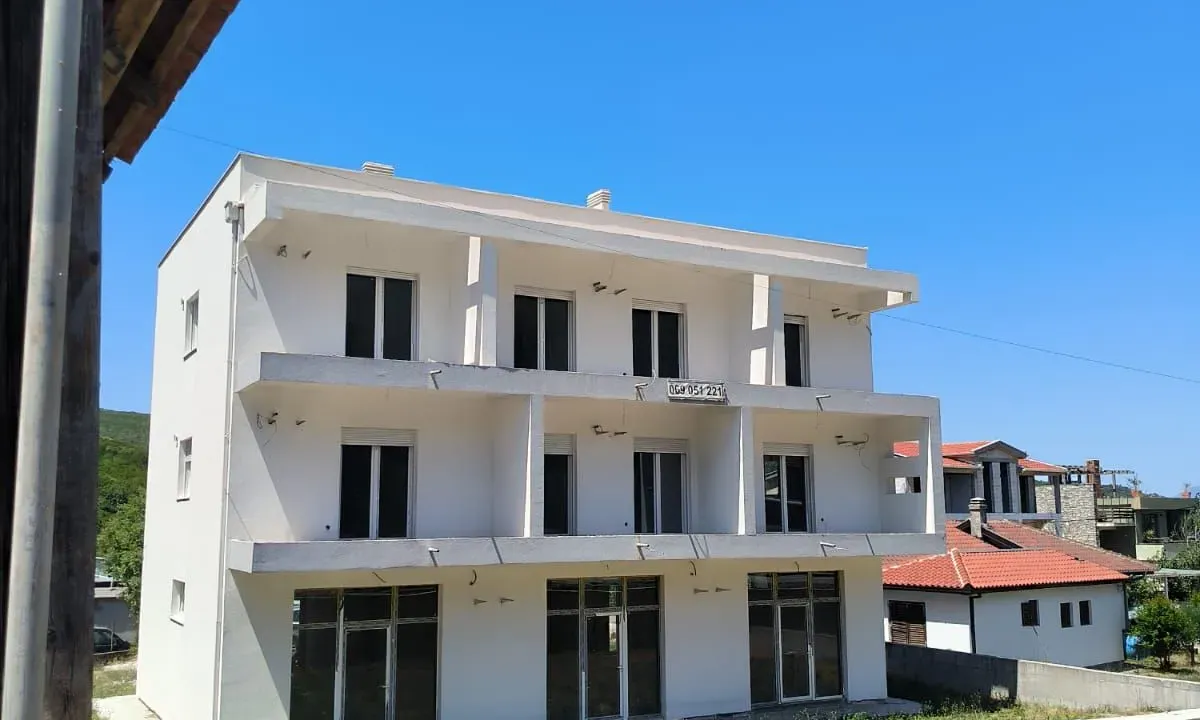 Rent, office space, 100m², Radovanići, Herceg Novi