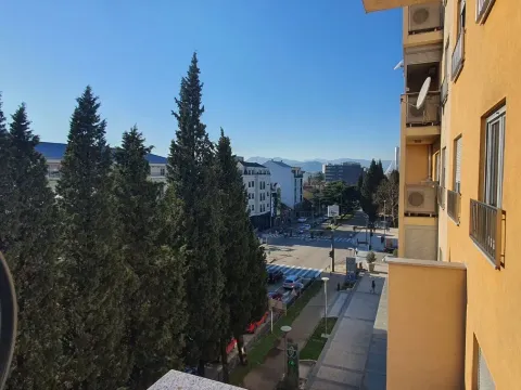 Rent, one bedroom apartment, 55m², Centar, Podgorica - image 9