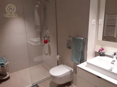 Rent, three bedroom apartment, 68m², Savski Venac, Beograd - image 10