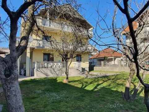 Prodaja, kuća, 270m², Podgorica, Crna Gora - image 10