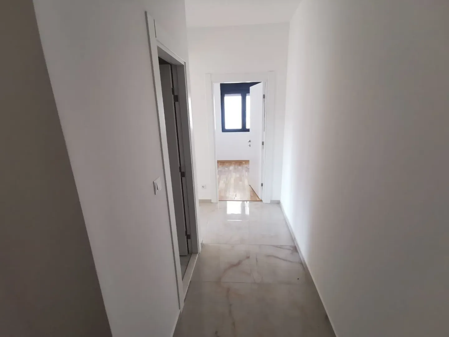 Rent, one bedroom apartment, 59m², Central Point, Podgorica