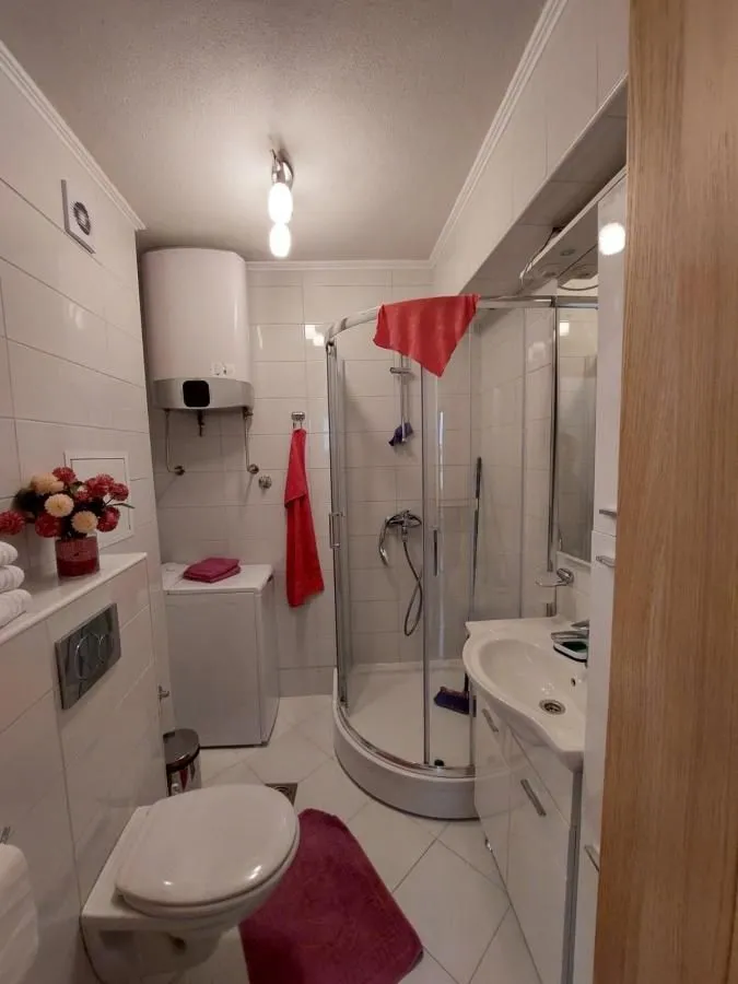 Rent, two bedroom apartment, 70m², Centar, Tivat