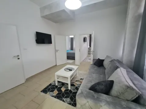 Sale, two bedroom apartment, 55m², Budva, Crna Gora - image 16