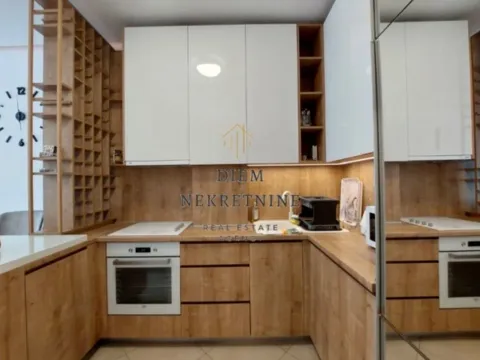 Rent, one bedroom apartment, 57m², Dobrota, Kotor - image 5