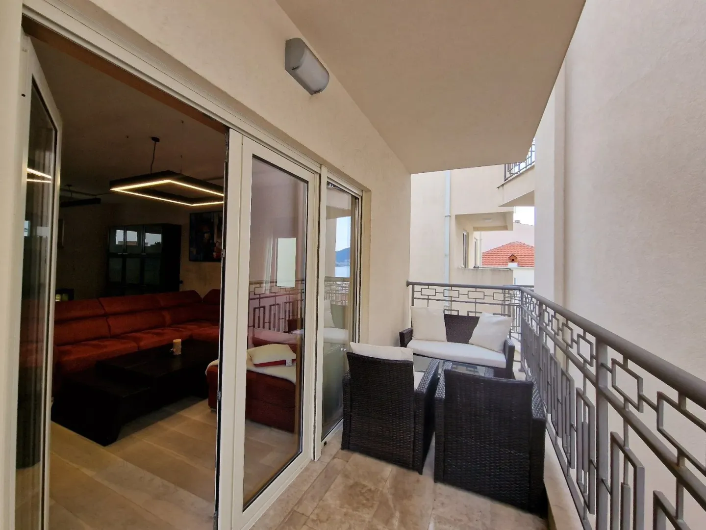Rent, two bedroom apartment, 68m², Pržno, Budva