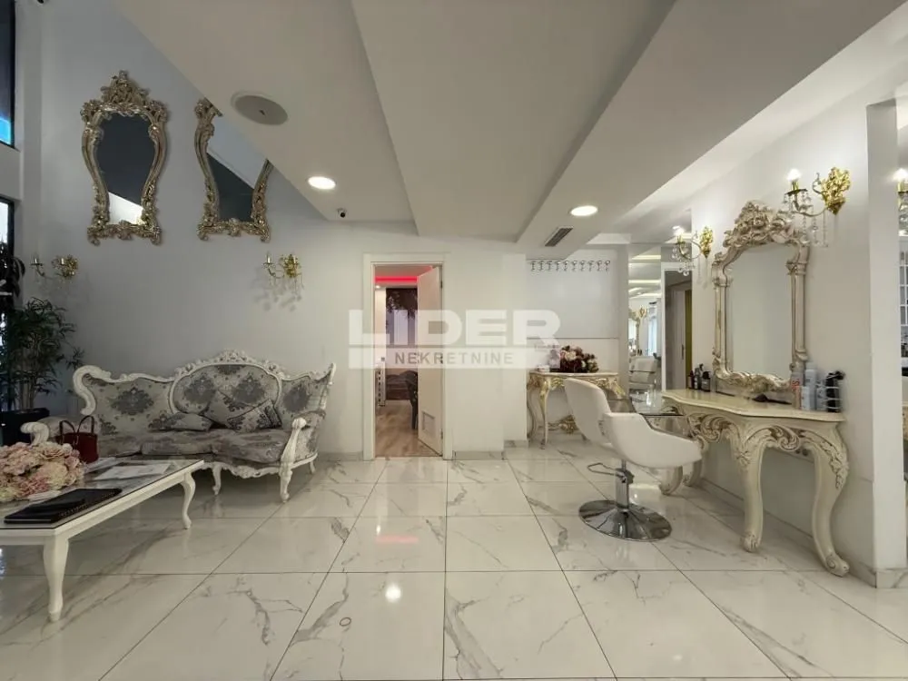 Rent, office space, 320m², Savski Venac, Beograd