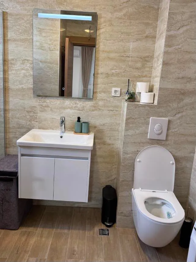 Rent, two bedroom apartment, 62m², Radanovići, Kotor