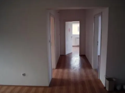 Izdavanje, poslovni prostor, 100m², Autokomanda, Voždovac Sve Podlokacije - image 3