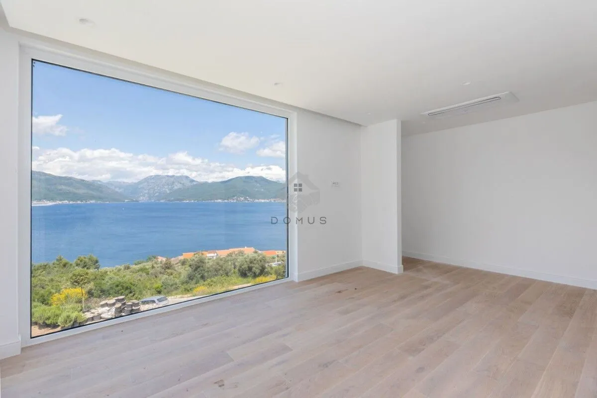 Prodaja, kuća, 328m², Krašići, Tivat