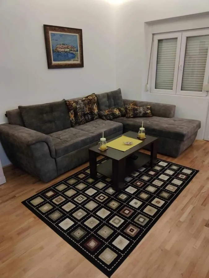 Prodaja, dvosoban stan, 60m², Seljanovo, Tivat