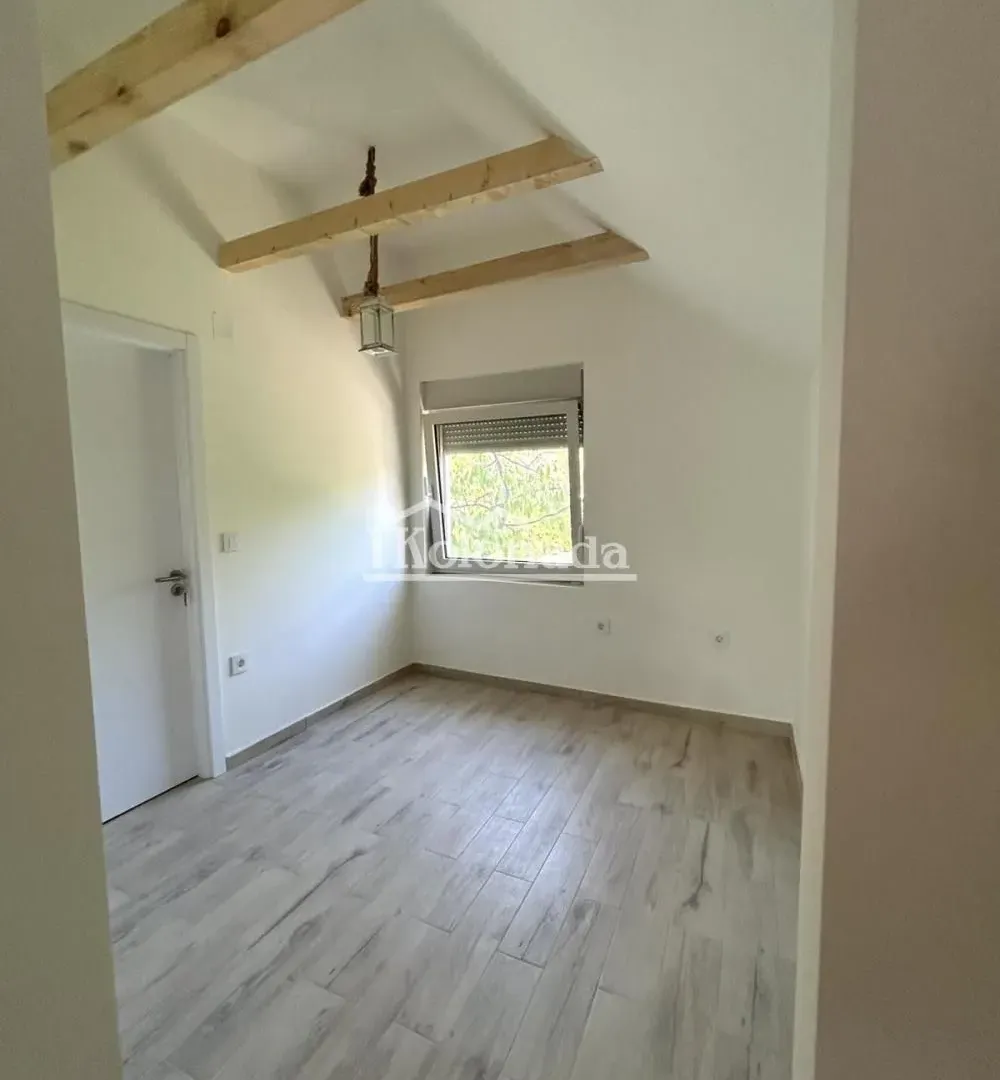 Prodaja, kuća, 171m², Babe, Sopot