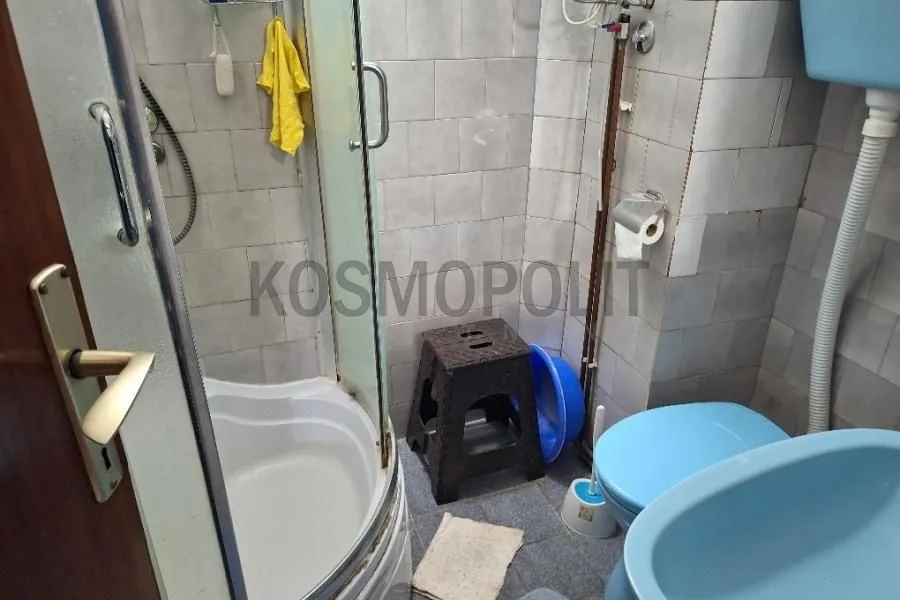 Prodaja, trosoban stan, 85m², Centar, Pančevo