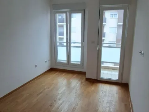 Rent, one bedroom apartment, 43m², City Kvart, Podgorica - image 2