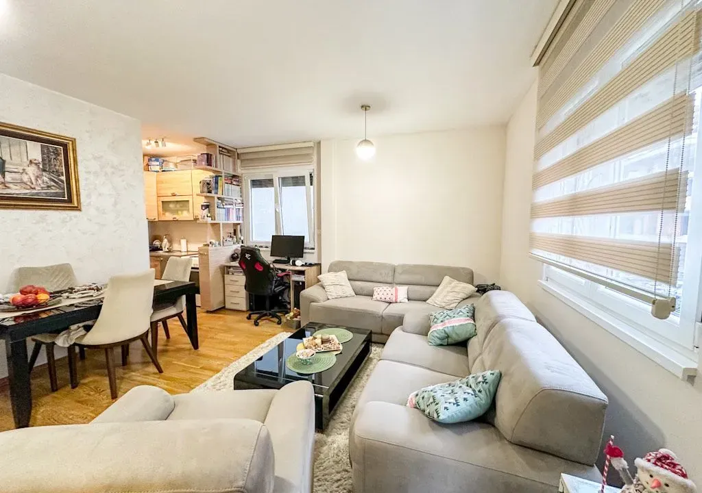 Prodaja, jednosoban stan, 48m², Blok 9, Podgorica