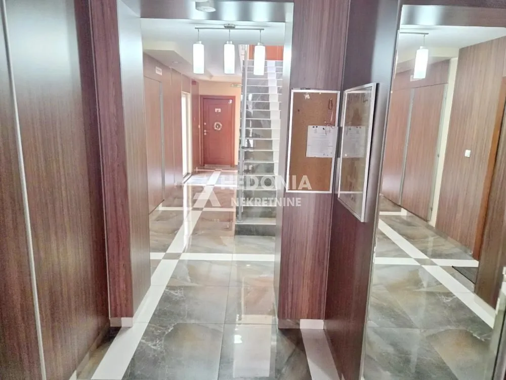 Prodaja, jednosoban stan, 45m², Zemun Cara Dušana, Zemun Sve Podlokacije